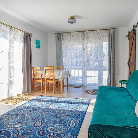 1 Bedroom Amazing In Semesterbostad Sobącz